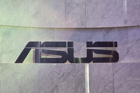 לוגו ASUS HQ (צילום: יאן לנגרמן)